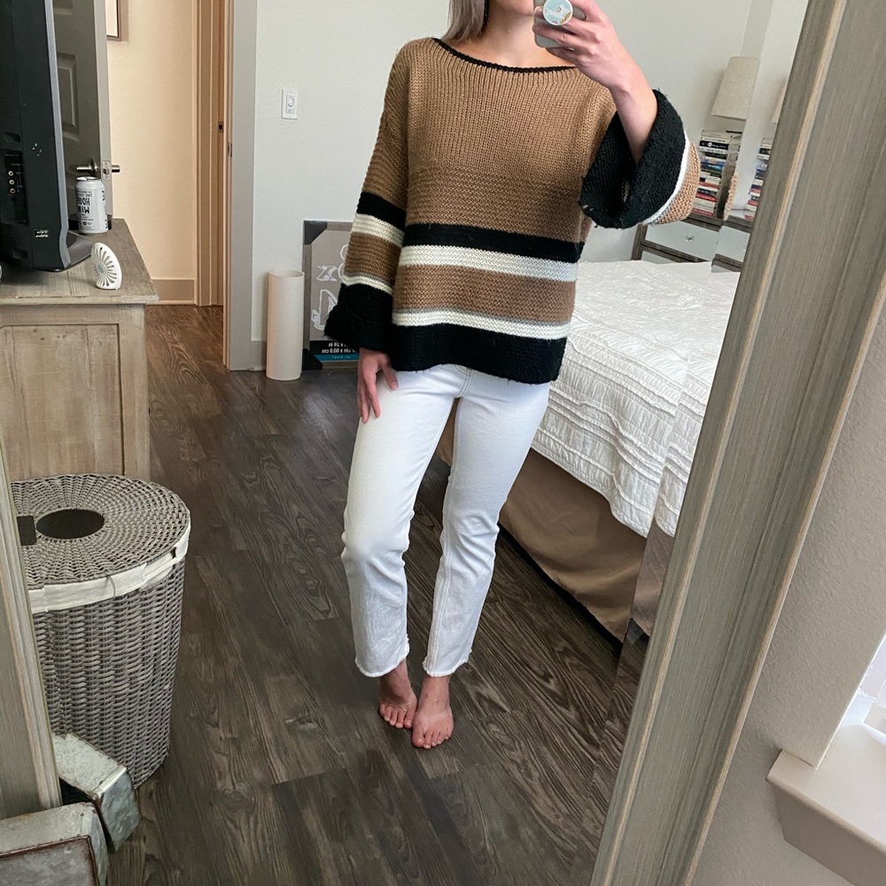 Fable Sweater - Picture 2 of 4